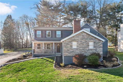 Photo of 4689 Greenwood Dr, Allison Park, PA 15101 (MLS # 1747431)