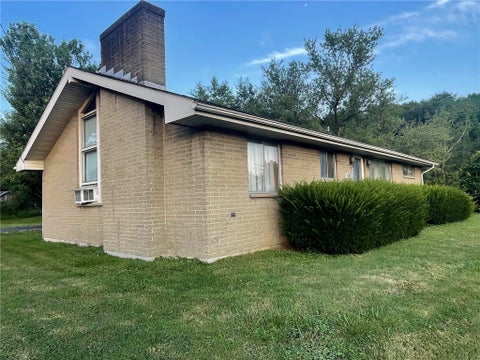 Photo for 1351 Mars Evans City Rd