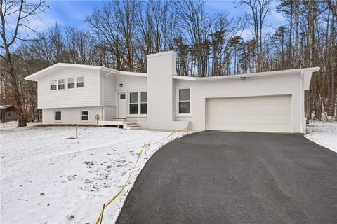 Photo of 284 Myoma Rd, Mars, PA 16046 (MLS # 1738003)
