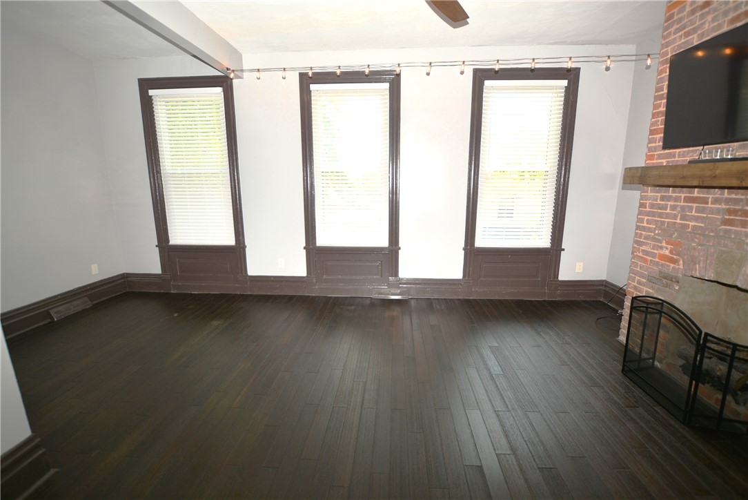 Brighton Heights, Pennsylvania 15212, United States, 3 Bedrooms Bedrooms, ,2 BathroomsBathrooms,Residential,Active,142624