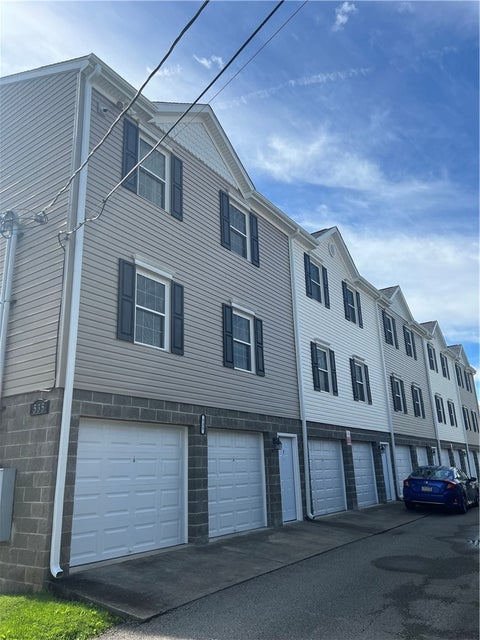 Townhouse For Rent - 535 2nd St<br/> Washington County, California, PA 15419