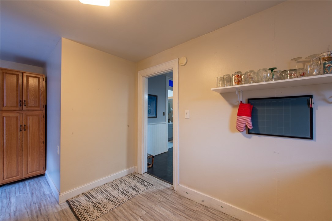 W Leechburg, Pennsylvania 15656, United States, 3 Bedrooms Bedrooms, ,1 BathroomBathrooms,Residential,Contingent,200549