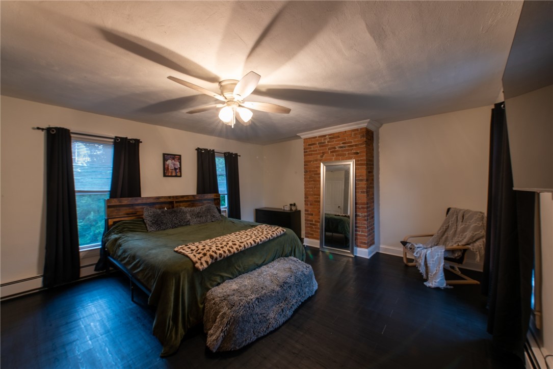 W Leechburg, Pennsylvania 15656, United States, 3 Bedrooms Bedrooms, ,1 BathroomBathrooms,Residential,Contingent,200549