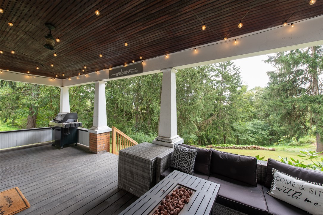 W Leechburg, Pennsylvania 15656, United States, 3 Bedrooms Bedrooms, ,1 BathroomBathrooms,Residential,Contingent,200549