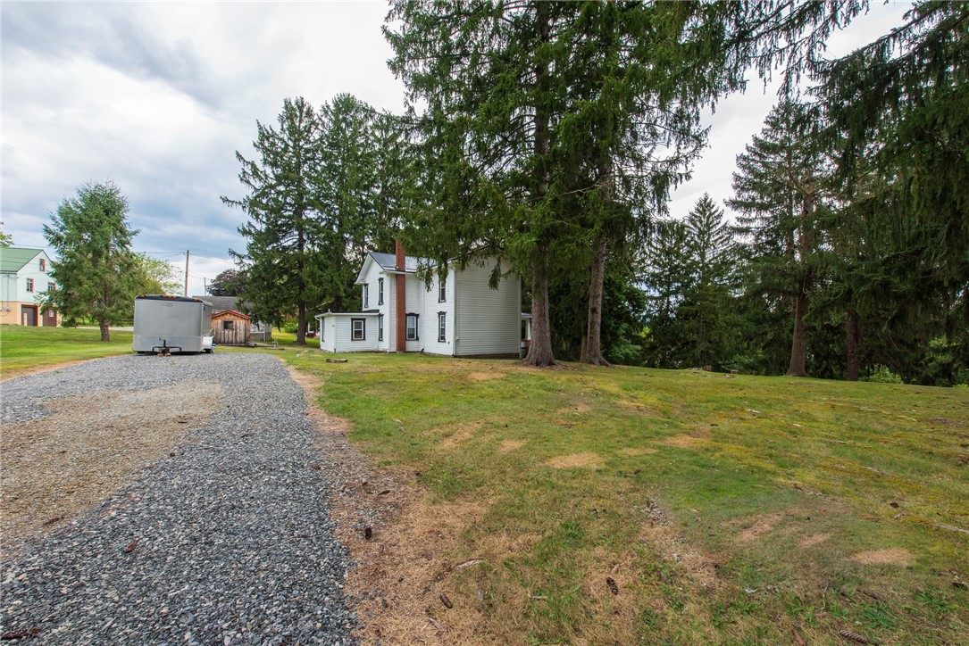 W Leechburg, Pennsylvania 15656, United States, 3 Bedrooms Bedrooms, ,1 BathroomBathrooms,Residential,Contingent,200549