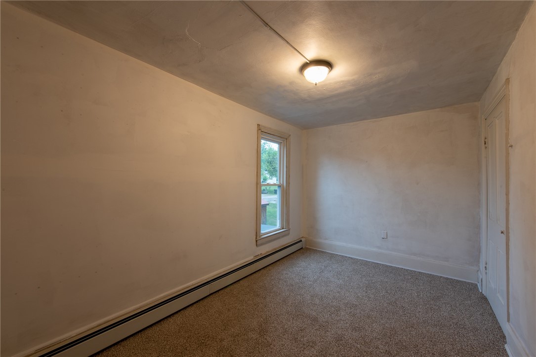 W Leechburg, Pennsylvania 15656, United States, 3 Bedrooms Bedrooms, ,1 BathroomBathrooms,Residential,Contingent,200549