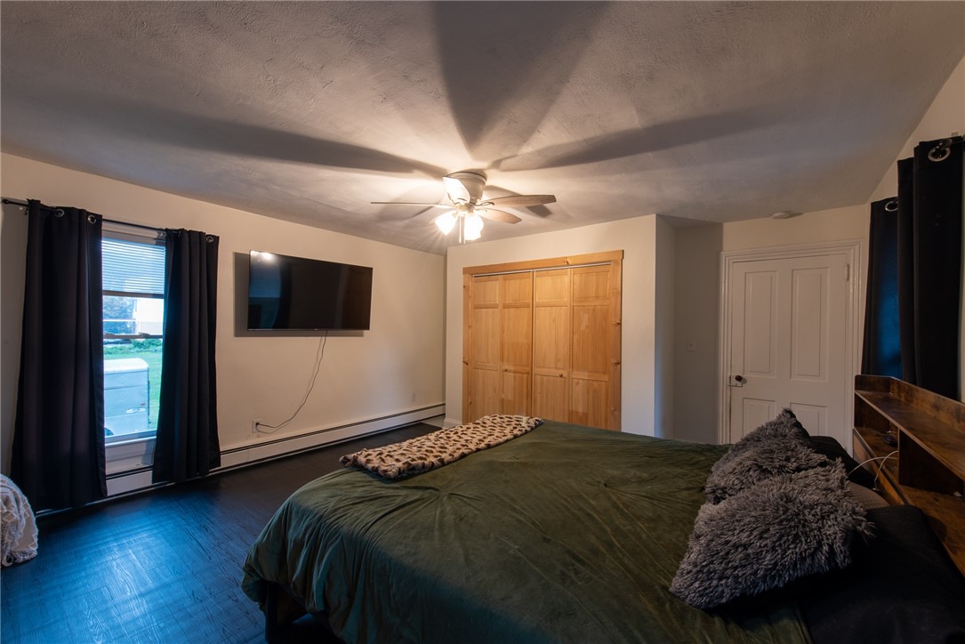 W Leechburg, Pennsylvania 15656, United States, 3 Bedrooms Bedrooms, ,1 BathroomBathrooms,Residential,Contingent,200549