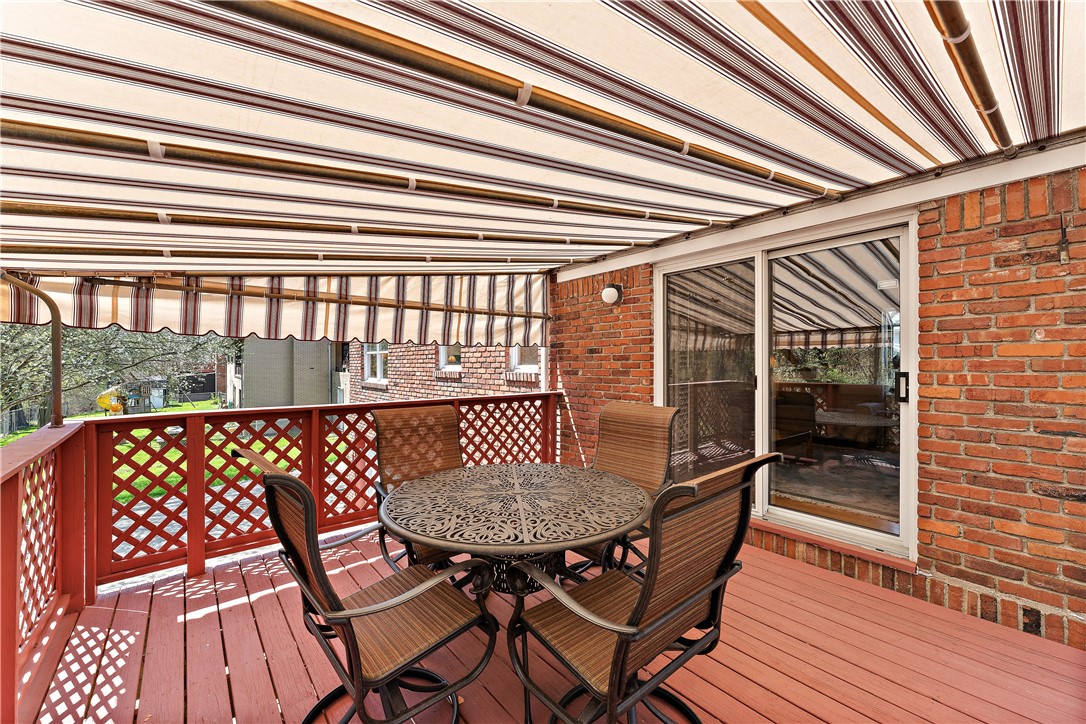 Ross Twp, Pennsylvania 15229, United States, 3 Bedrooms Bedrooms, ,2 BathroomsBathrooms,Residential,Contingent,119127