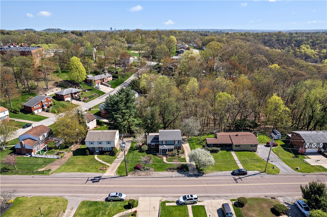 Ross Twp, Pennsylvania 15229, United States, 3 Bedrooms Bedrooms, ,2 BathroomsBathrooms,Residential,Contingent,119127