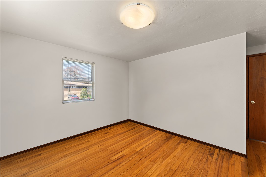 Ross Twp, Pennsylvania 15229, United States, 3 Bedrooms Bedrooms, ,2 BathroomsBathrooms,Residential,Contingent,119127