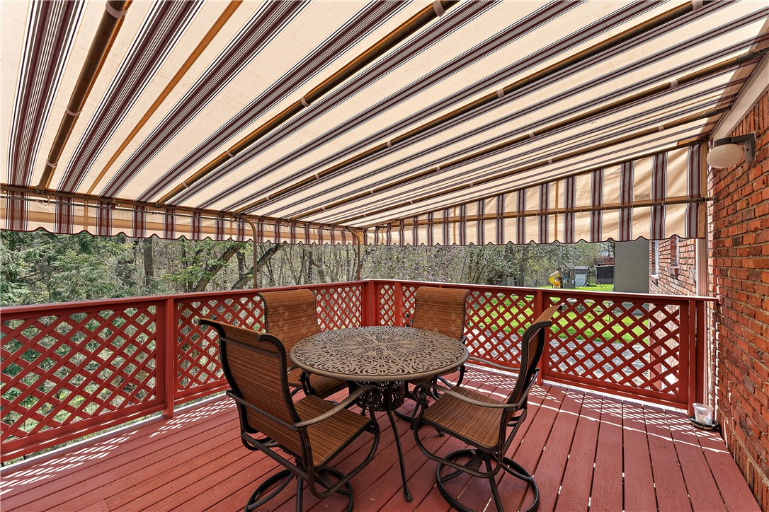 Ross Twp, Pennsylvania 15229, United States, 3 Bedrooms Bedrooms, ,2 BathroomsBathrooms,Residential,Contingent,119127