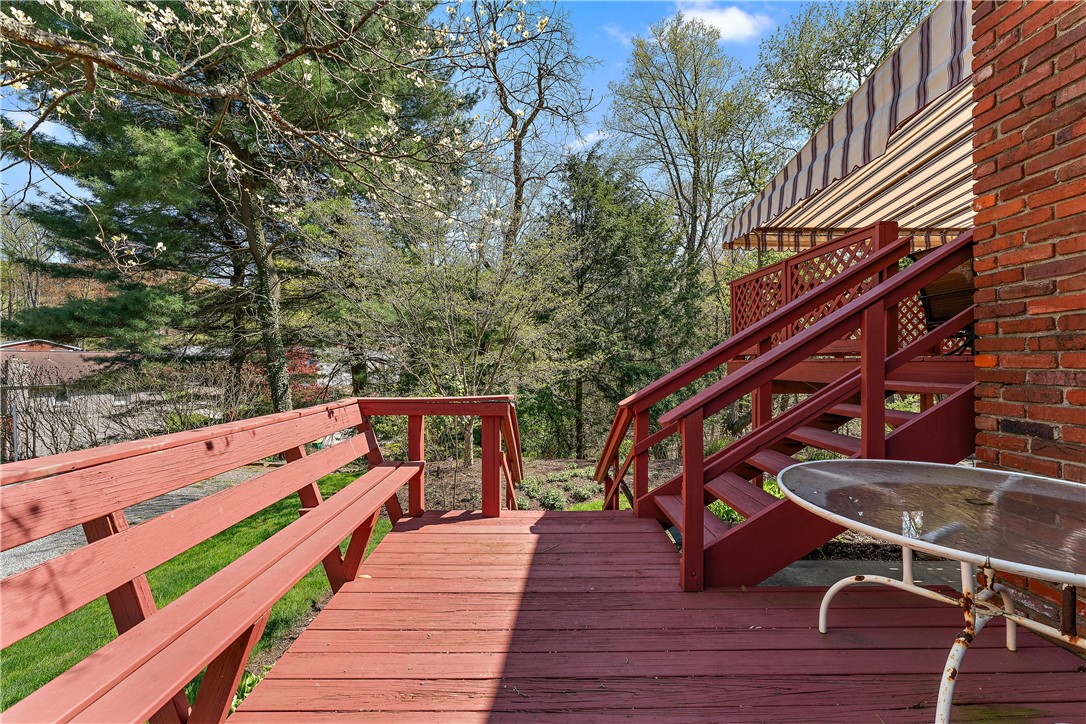 Ross Twp, Pennsylvania 15229, United States, 3 Bedrooms Bedrooms, ,2 BathroomsBathrooms,Residential,Contingent,119127