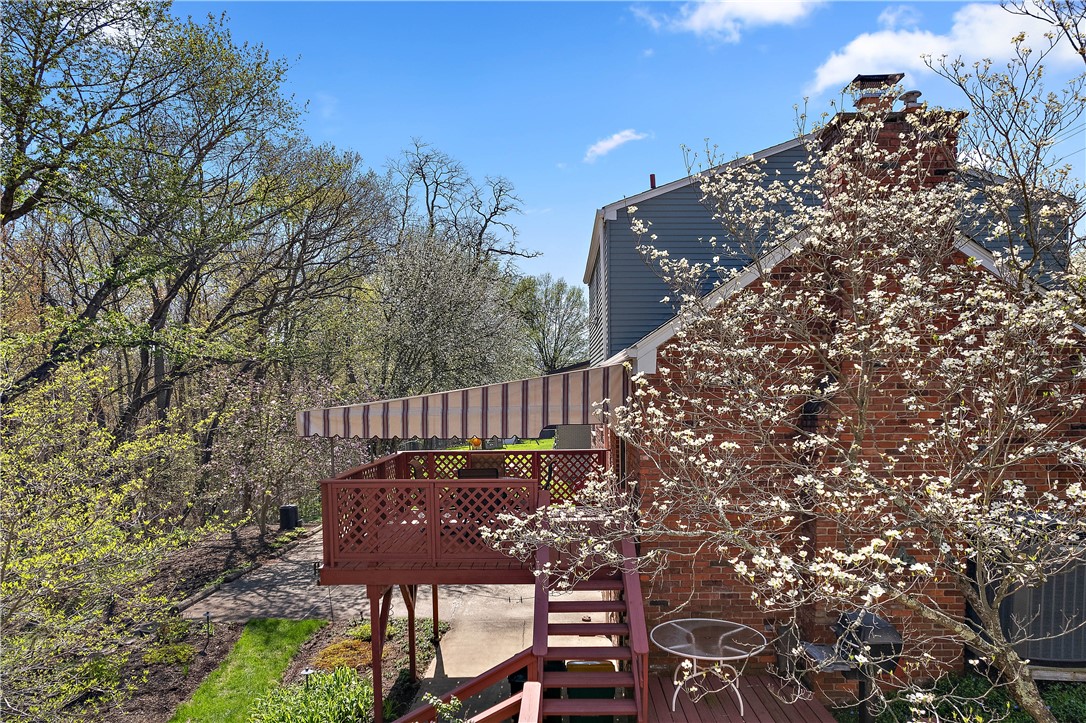 Ross Twp, Pennsylvania 15229, United States, 3 Bedrooms Bedrooms, ,2 BathroomsBathrooms,Residential,Contingent,119127