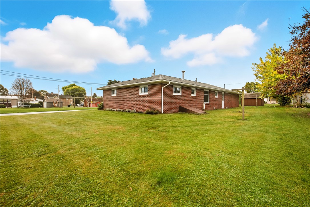 Berlin, Pennsylvania 15530, United States, 2 Bedrooms Bedrooms, ,1 BathroomBathrooms,Residential,Active,228122