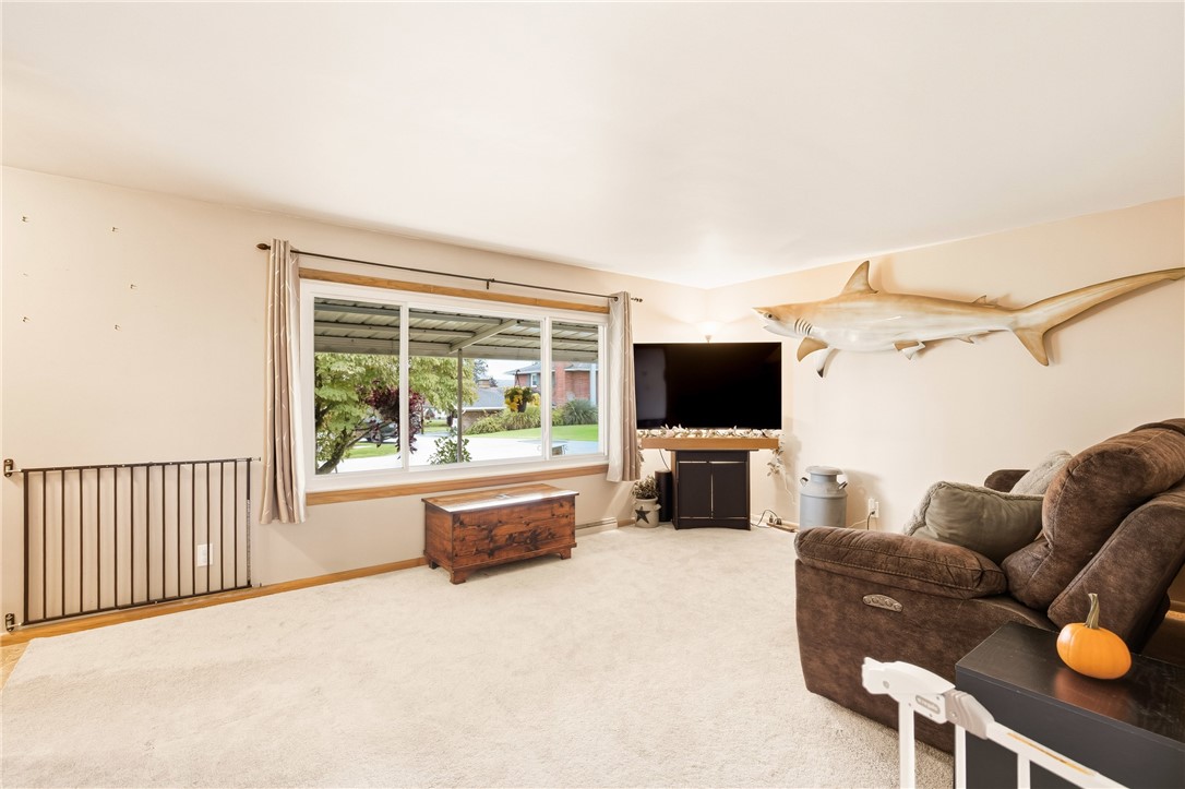 Berlin, Pennsylvania 15530, United States, 2 Bedrooms Bedrooms, ,1 BathroomBathrooms,Residential,Active,228122