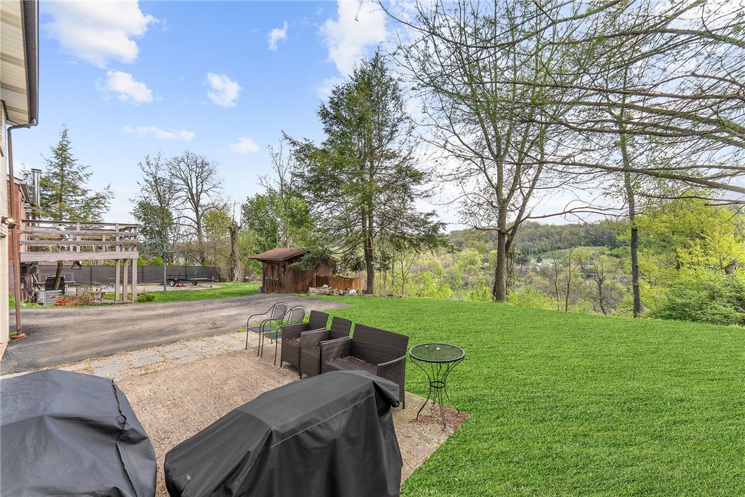 935 Broglie Dr, South Park, Pennsylvania image 29