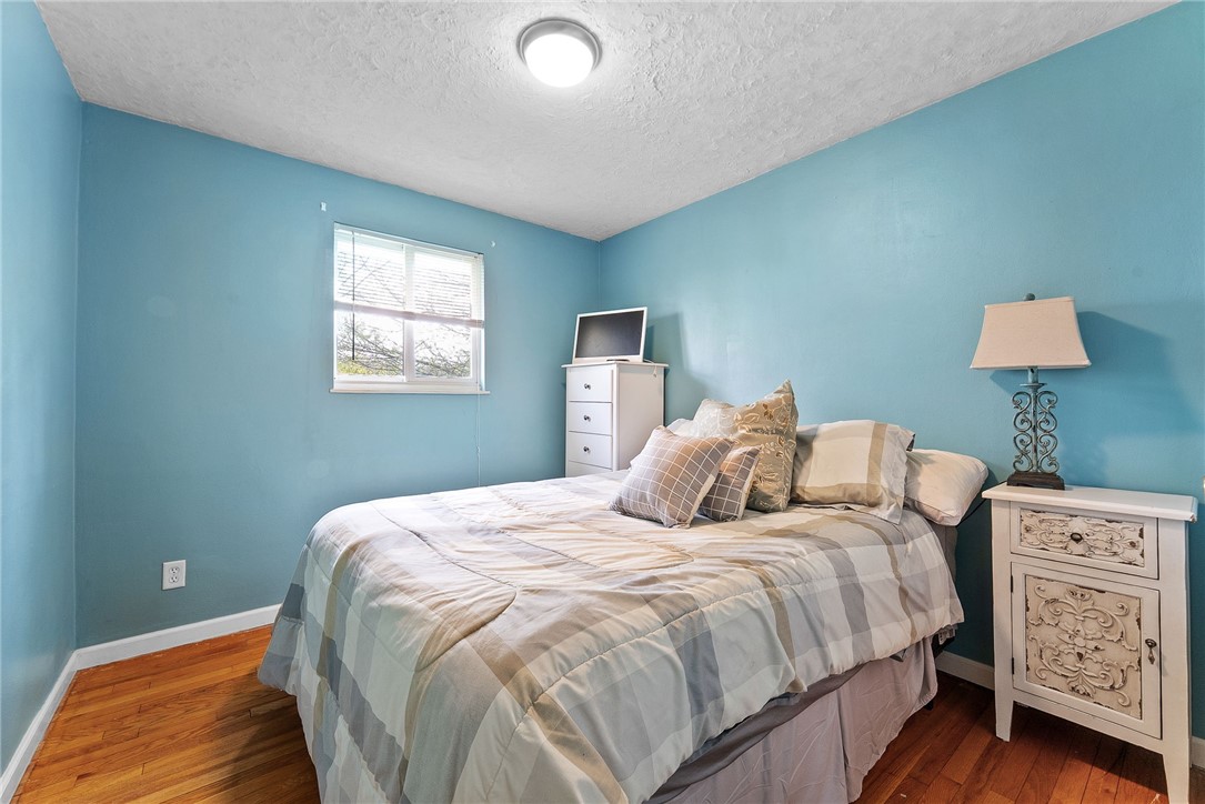 935 Broglie Dr, South Park, Pennsylvania image 13