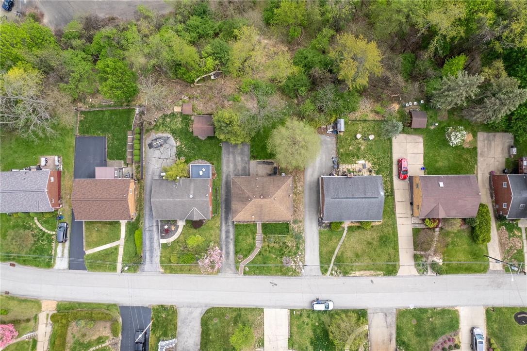 935 Broglie Dr, South Park, Pennsylvania image 32