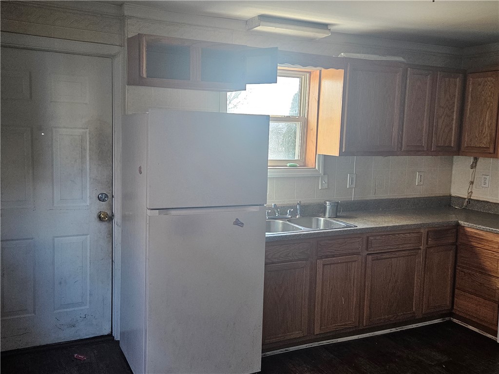 928 Vankirk St St #2, Clairton, Pennsylvania image 6