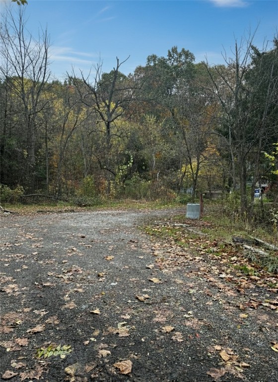 915 Thompson Run Rd
