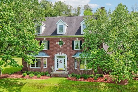 Homes For Sale - 500 Morningstar Drive Dr<br/> Franklin, PA 16117
