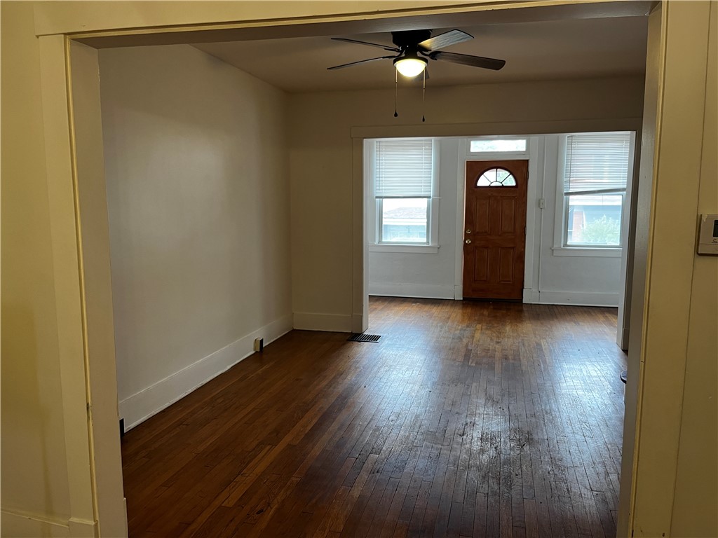 Carrick, Pennsylvania 15227, United States, 2 Bedrooms Bedrooms, ,1 BathroomBathrooms,Residential,Active,195366