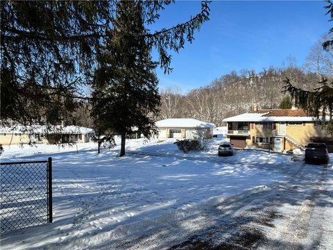 104 & 106 7th Street Ext Trafford PA 15085