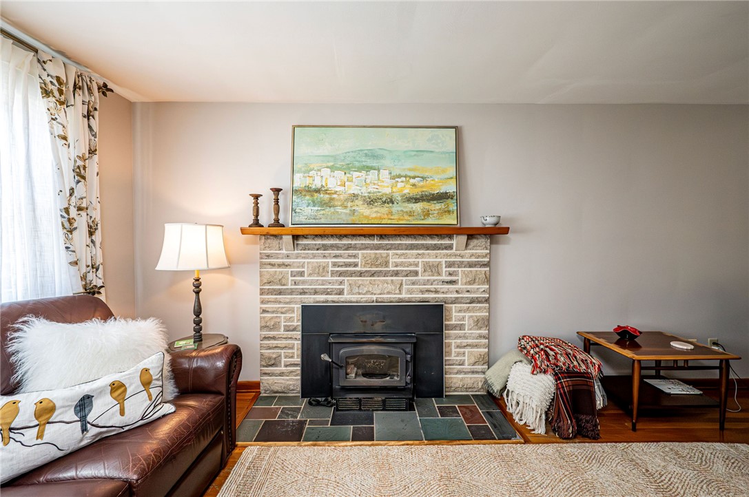 Hempfield Twp - Wml, Pennsylvania 15601, United States, 4 Bedrooms Bedrooms, ,3 BathroomsBathrooms,Residential,Pending,92189