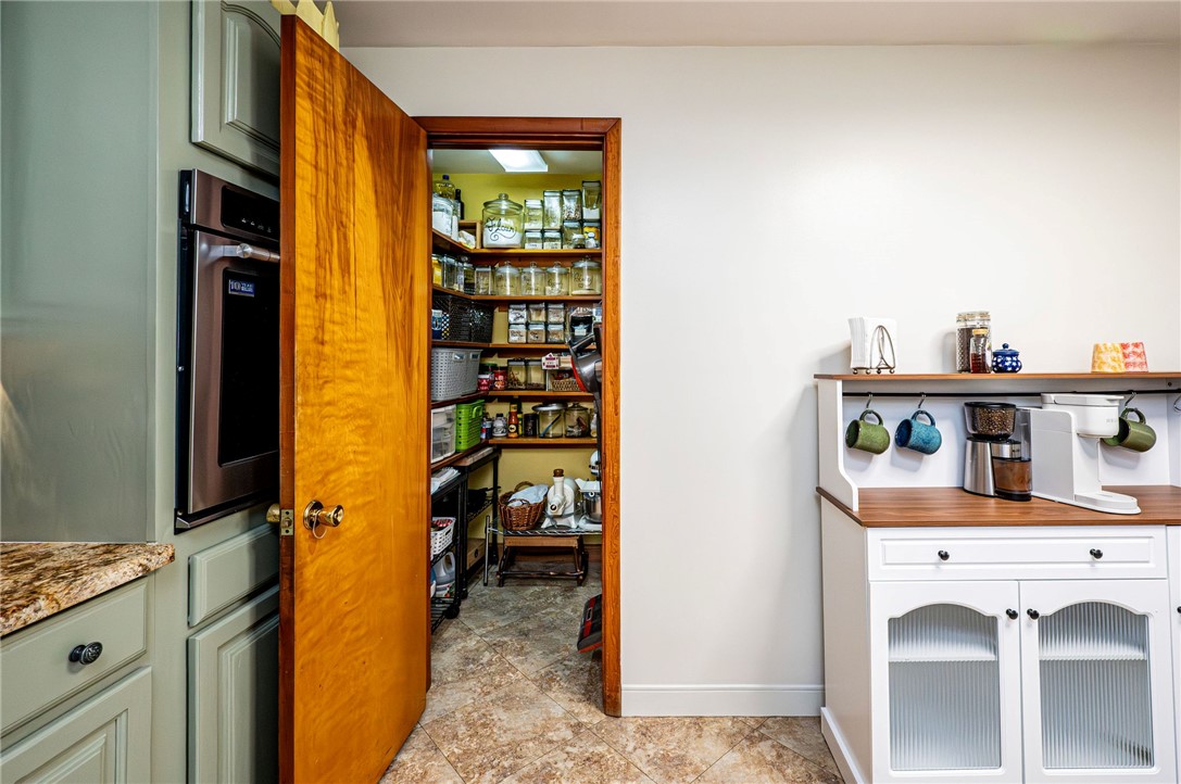 Hempfield Twp - Wml, Pennsylvania 15601, United States, 4 Bedrooms Bedrooms, ,3 BathroomsBathrooms,Residential,Pending,92189