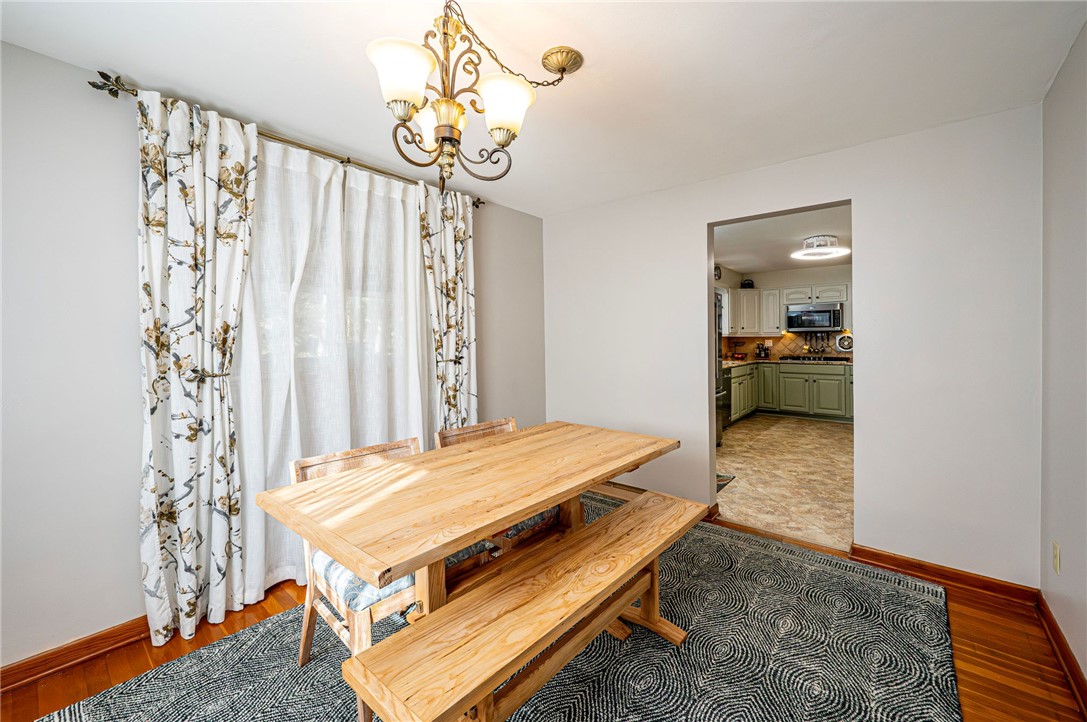 Hempfield Twp - Wml, Pennsylvania 15601, United States, 4 Bedrooms Bedrooms, ,3 BathroomsBathrooms,Residential,Pending,92189