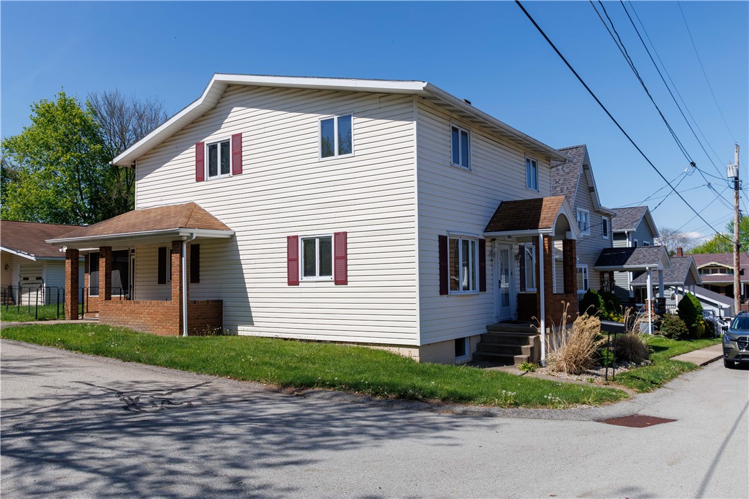 813 Green St St, California, Pennsylvania image 2