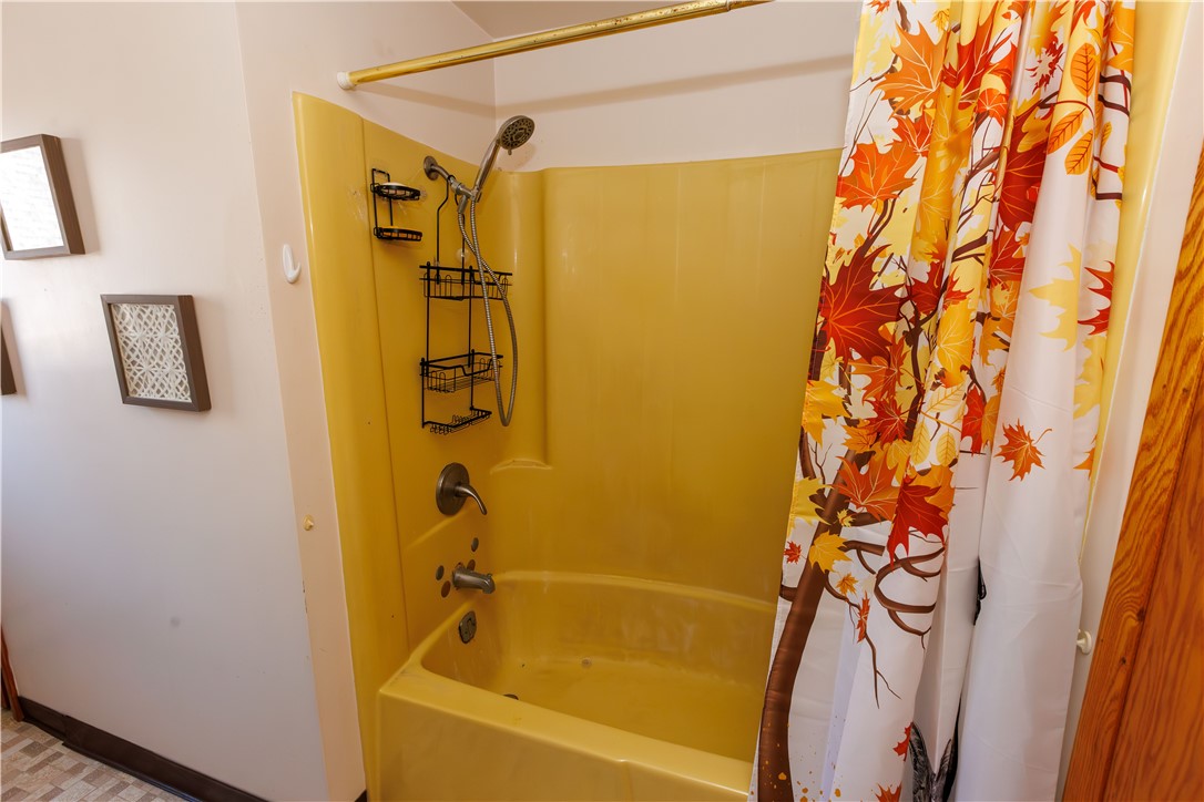 813 Green St St, California, Pennsylvania image 19
