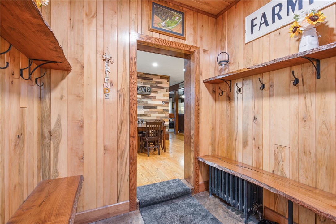 Jenner Twp, Pennsylvania 15541, United States, 4 Bedrooms Bedrooms, ,4 BathroomsBathrooms,Residential,Pending,31891