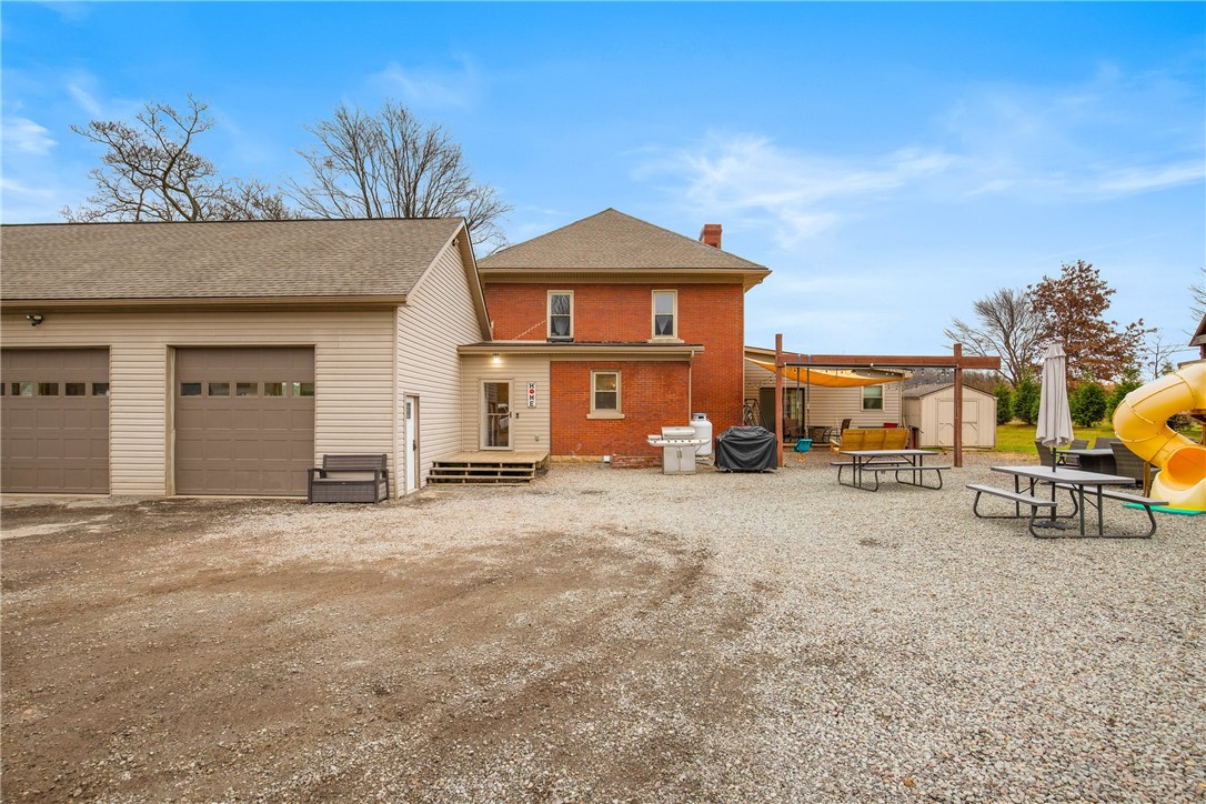 Jenner Twp, Pennsylvania 15541, United States, 4 Bedrooms Bedrooms, ,4 BathroomsBathrooms,Residential,Pending,31891