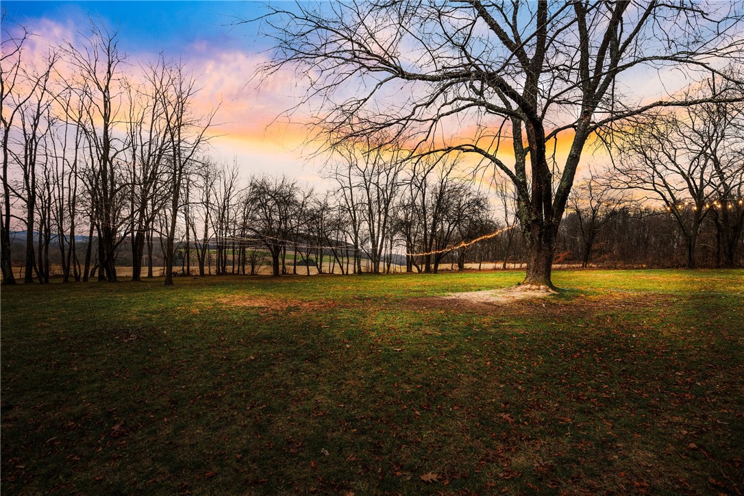 Jenner Twp, Pennsylvania 15541, United States, 4 Bedrooms Bedrooms, ,4 BathroomsBathrooms,Residential,Pending,31891