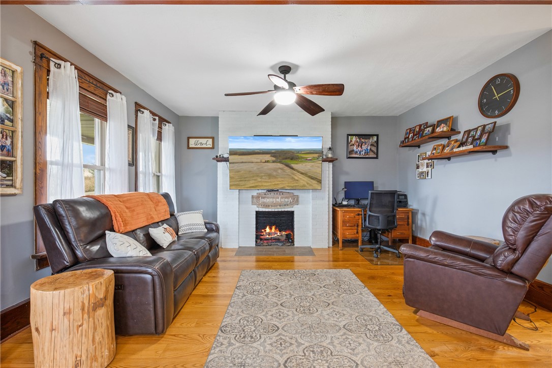 Jenner Twp, Pennsylvania 15541, United States, 4 Bedrooms Bedrooms, ,4 BathroomsBathrooms,Residential,Pending,31891