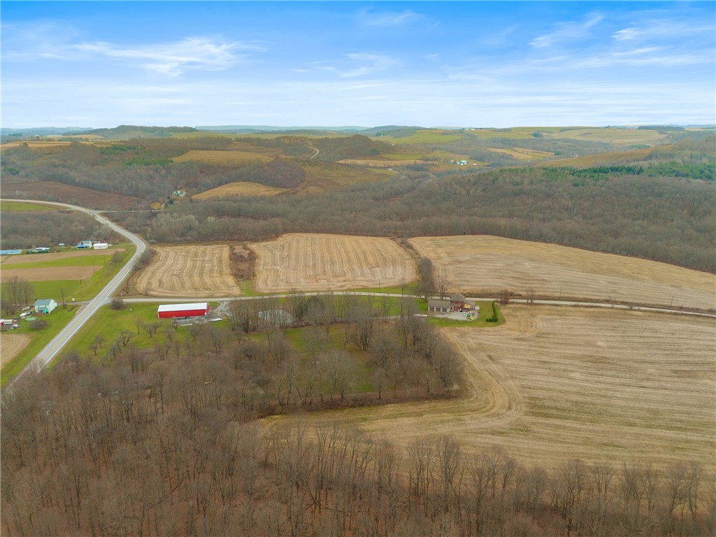 Jenner Twp, Pennsylvania 15541, United States, 4 Bedrooms Bedrooms, ,4 BathroomsBathrooms,Residential,Pending,31891