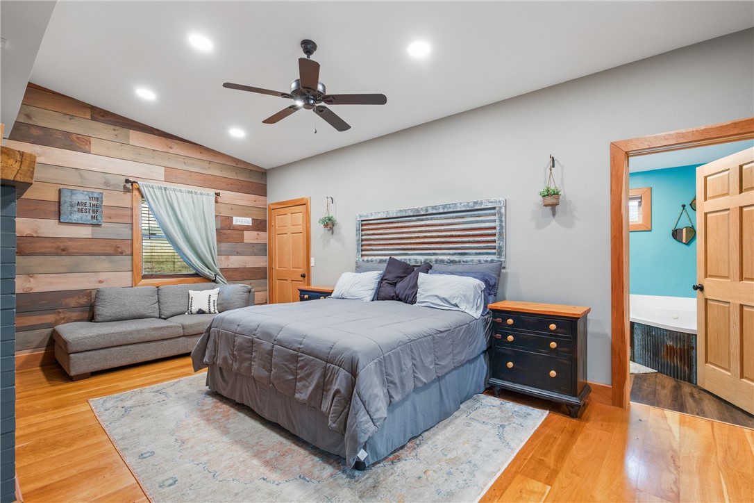 Jenner Twp, Pennsylvania 15541, United States, 4 Bedrooms Bedrooms, ,4 BathroomsBathrooms,Residential,Pending,31891