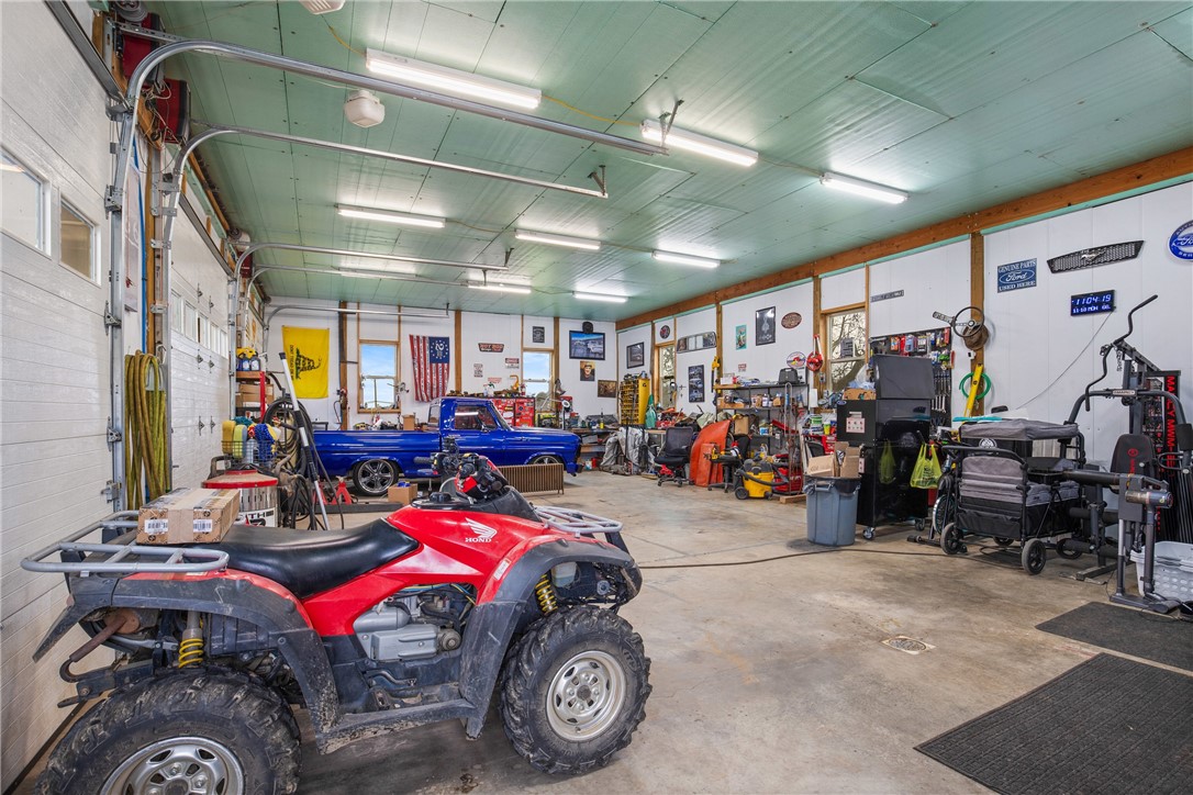 Jenner Twp, Pennsylvania 15541, United States, 4 Bedrooms Bedrooms, ,4 BathroomsBathrooms,Residential,Pending,31891