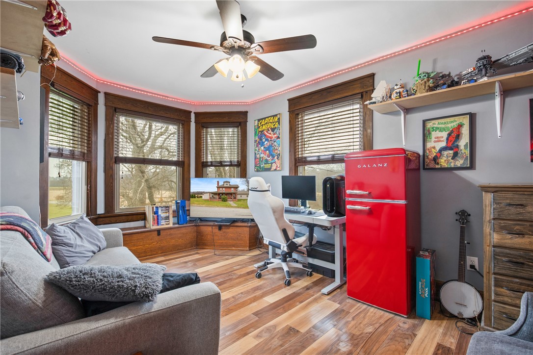 Jenner Twp, Pennsylvania 15541, United States, 4 Bedrooms Bedrooms, ,4 BathroomsBathrooms,Residential,Pending,31891