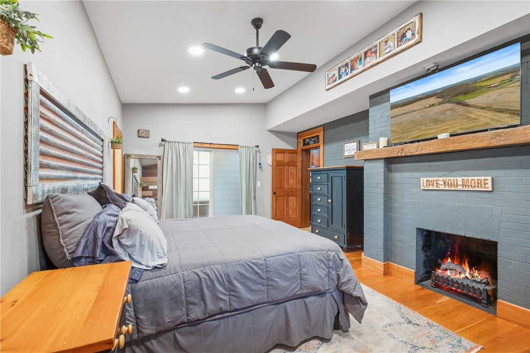 Jenner Twp, Pennsylvania 15541, United States, 4 Bedrooms Bedrooms, ,4 BathroomsBathrooms,Residential,Pending,31891