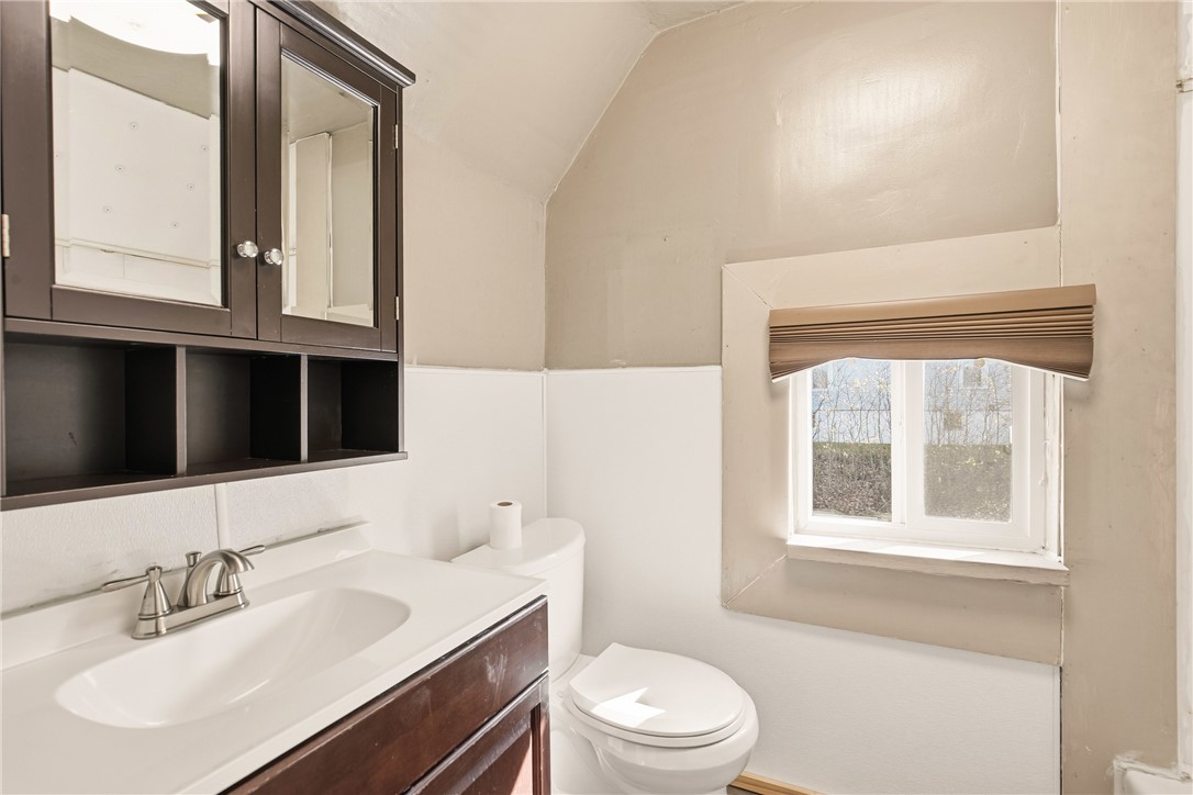 Jenner Twp, Pennsylvania 15563, United States, 2 Bedrooms Bedrooms, ,2 BathroomsBathrooms,Residential,Active,237174