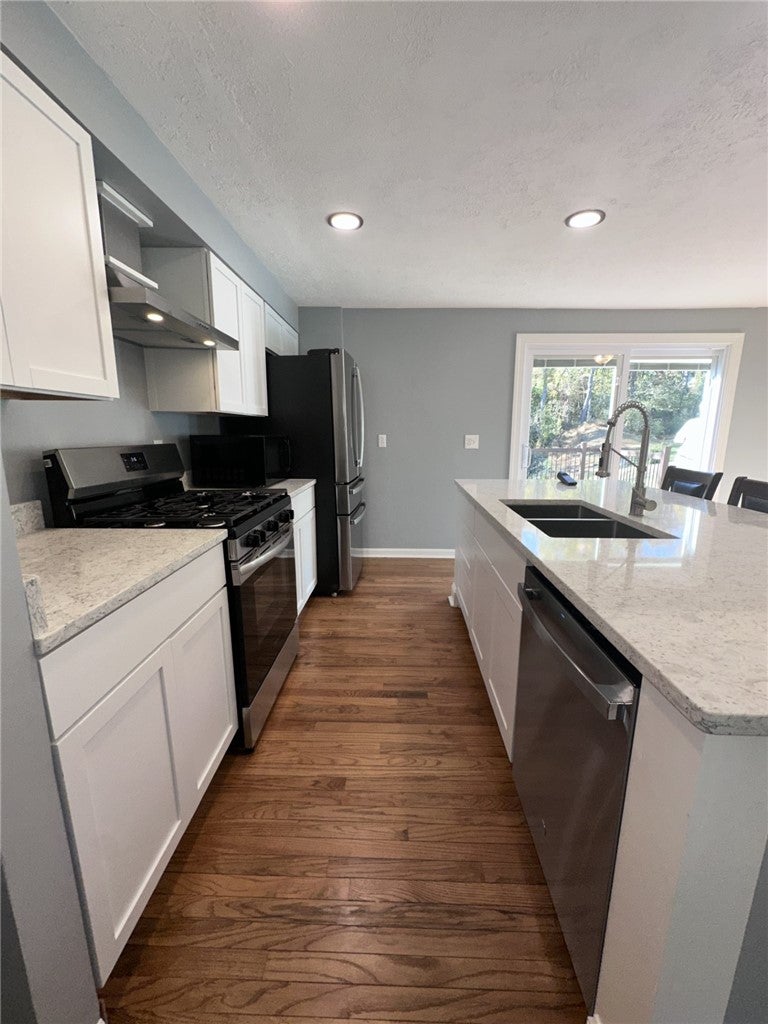 1048 Barnsley Dr