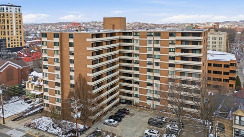 Condo For Sale - 220 N Dithridge Street Street #404<br/> Oakland, PA 15213