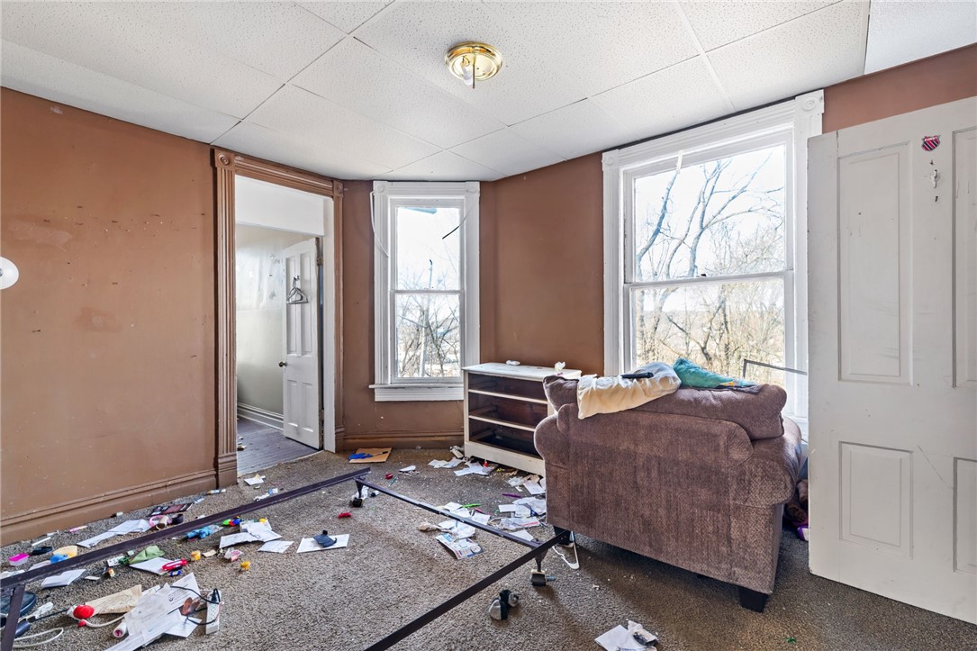 New Castle/2nd, Pennsylvania 16101, United States, 8 Bedrooms Bedrooms, ,Residential,Pending,89459