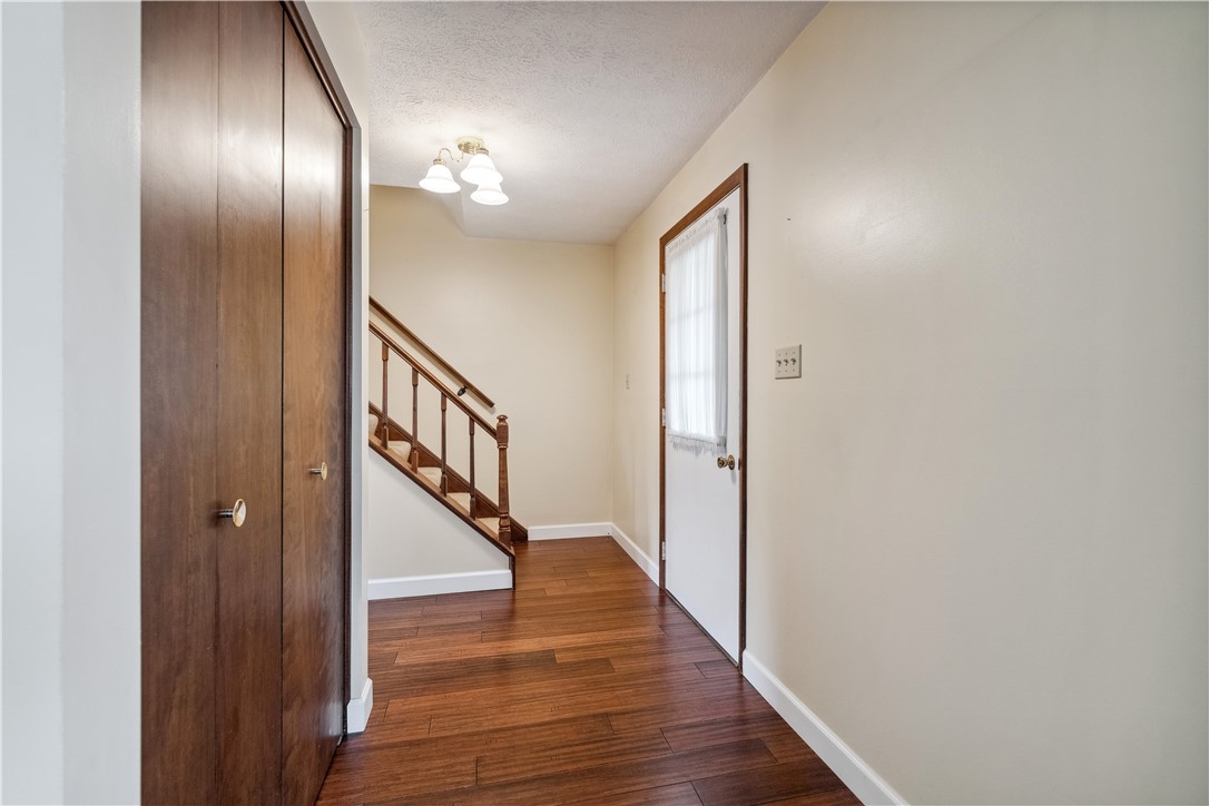 South Strabane, Pennsylvania 15301, United States, 3 Bedrooms Bedrooms, ,3 BathroomsBathrooms,Residential,Contingent,101617