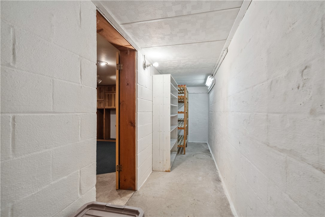 South Strabane, Pennsylvania 15301, United States, 3 Bedrooms Bedrooms, ,3 BathroomsBathrooms,Residential,Contingent,101617