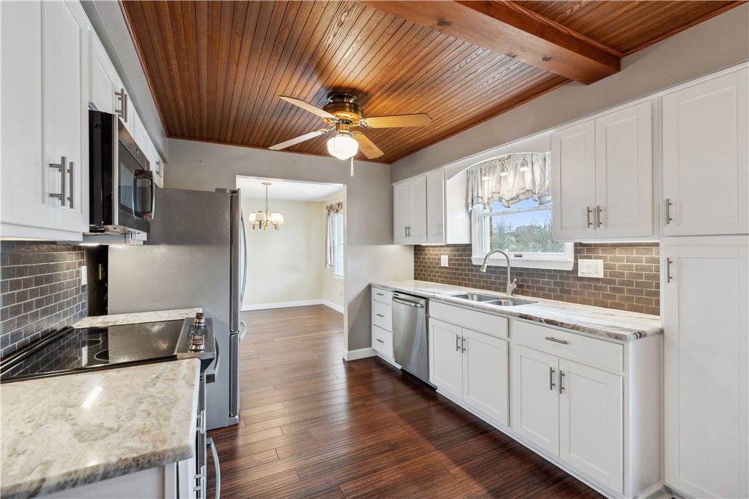 South Strabane, Pennsylvania 15301, United States, 3 Bedrooms Bedrooms, ,3 BathroomsBathrooms,Residential,Contingent,101617