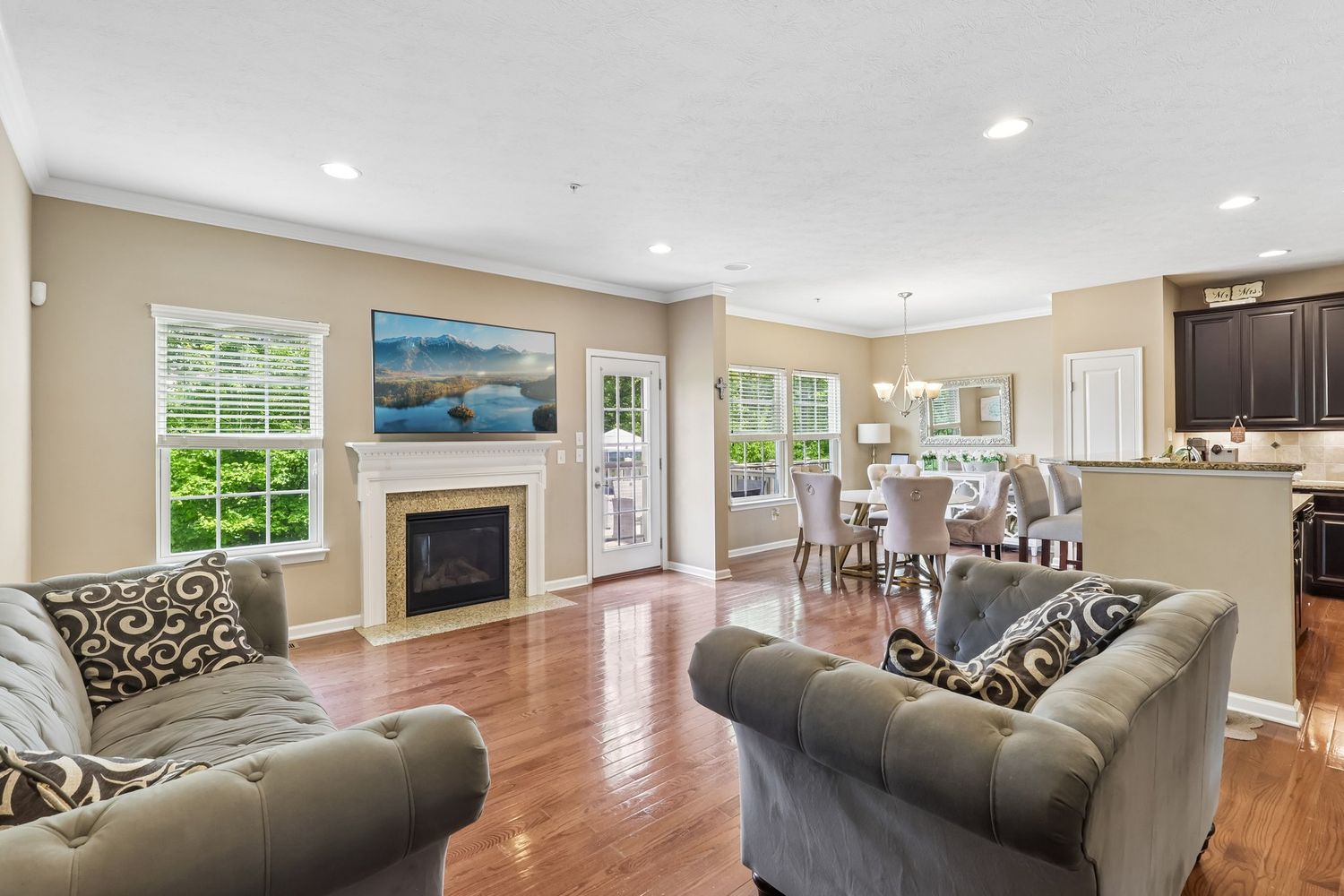 310 Rosecliff Drive