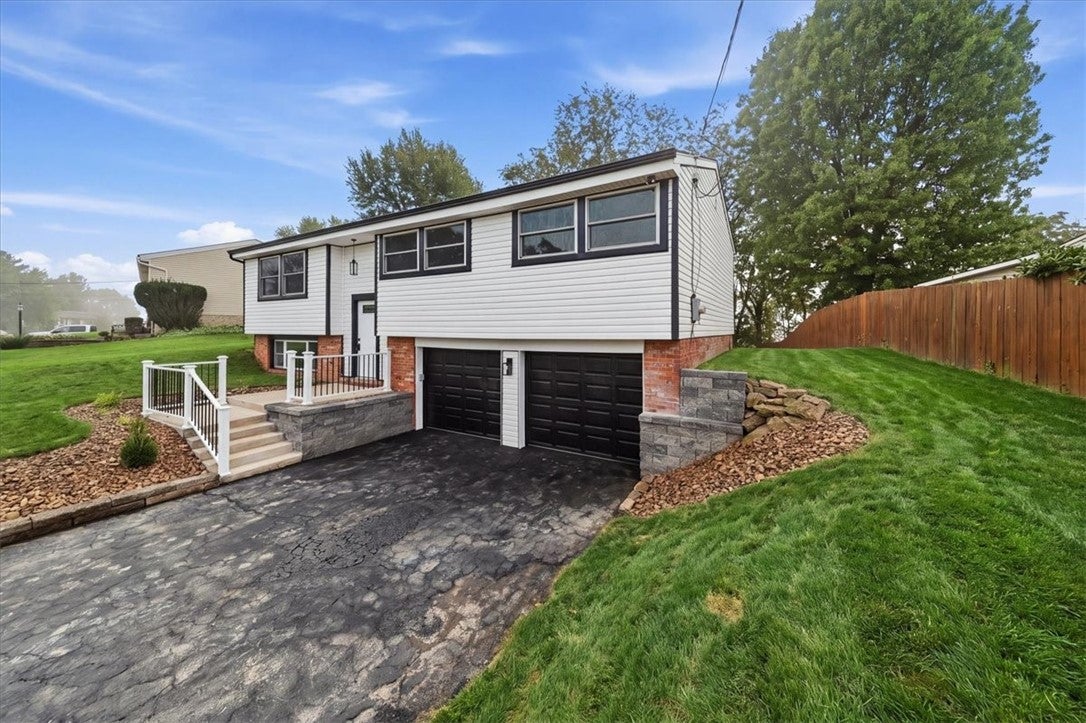 145 Rivercrest